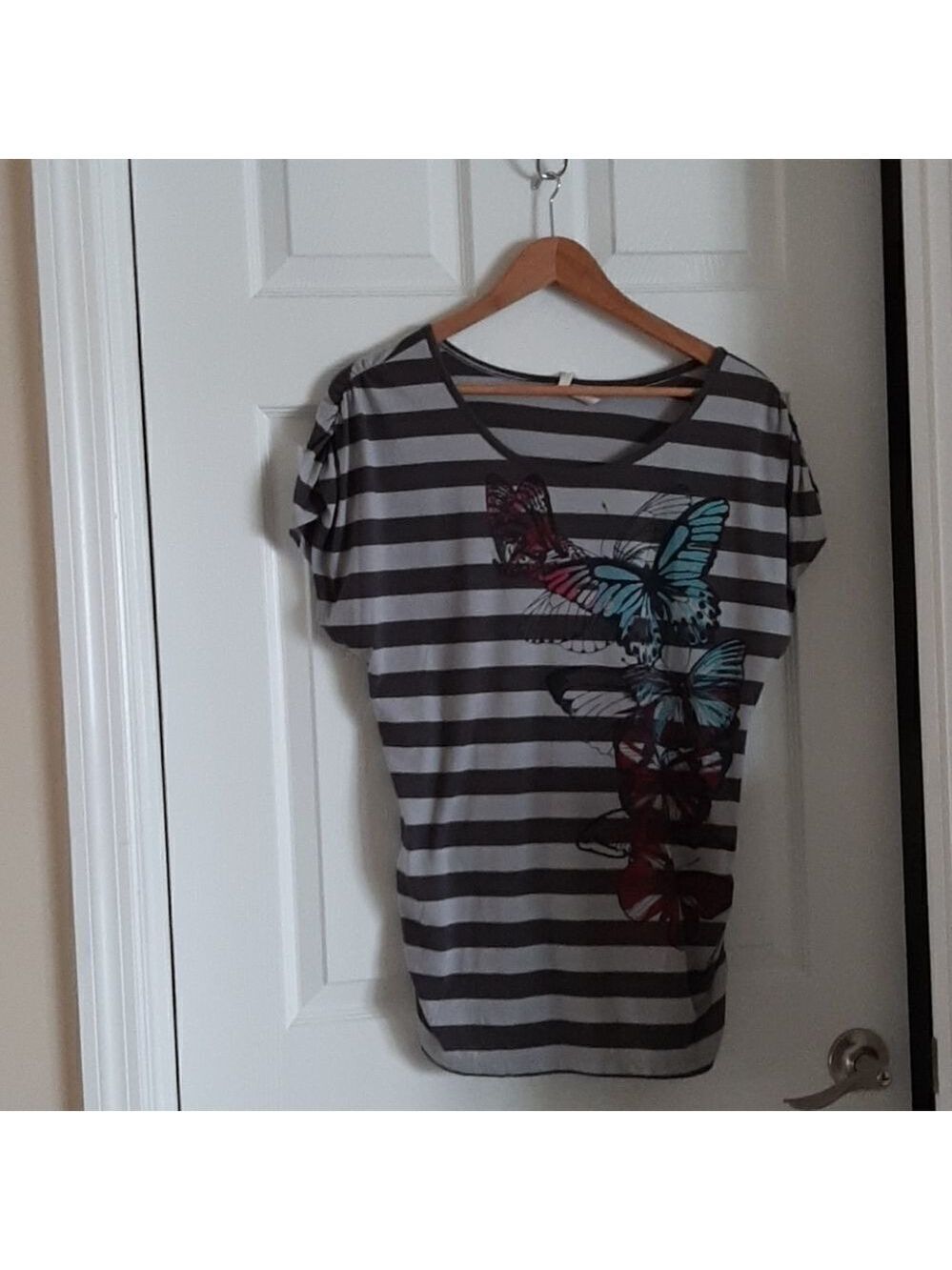 Red Camel butterfly Top